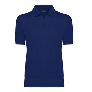 maglia uomo manica corta tinta unita blu collo polo con stile sartoriale in tessuto 60% cotone biologico organico 40% seta pregiata lucente brillante prezioso pregiato Filatori su misura made in Italy fronte capo integrale wholegarment shimaseiki stilllife